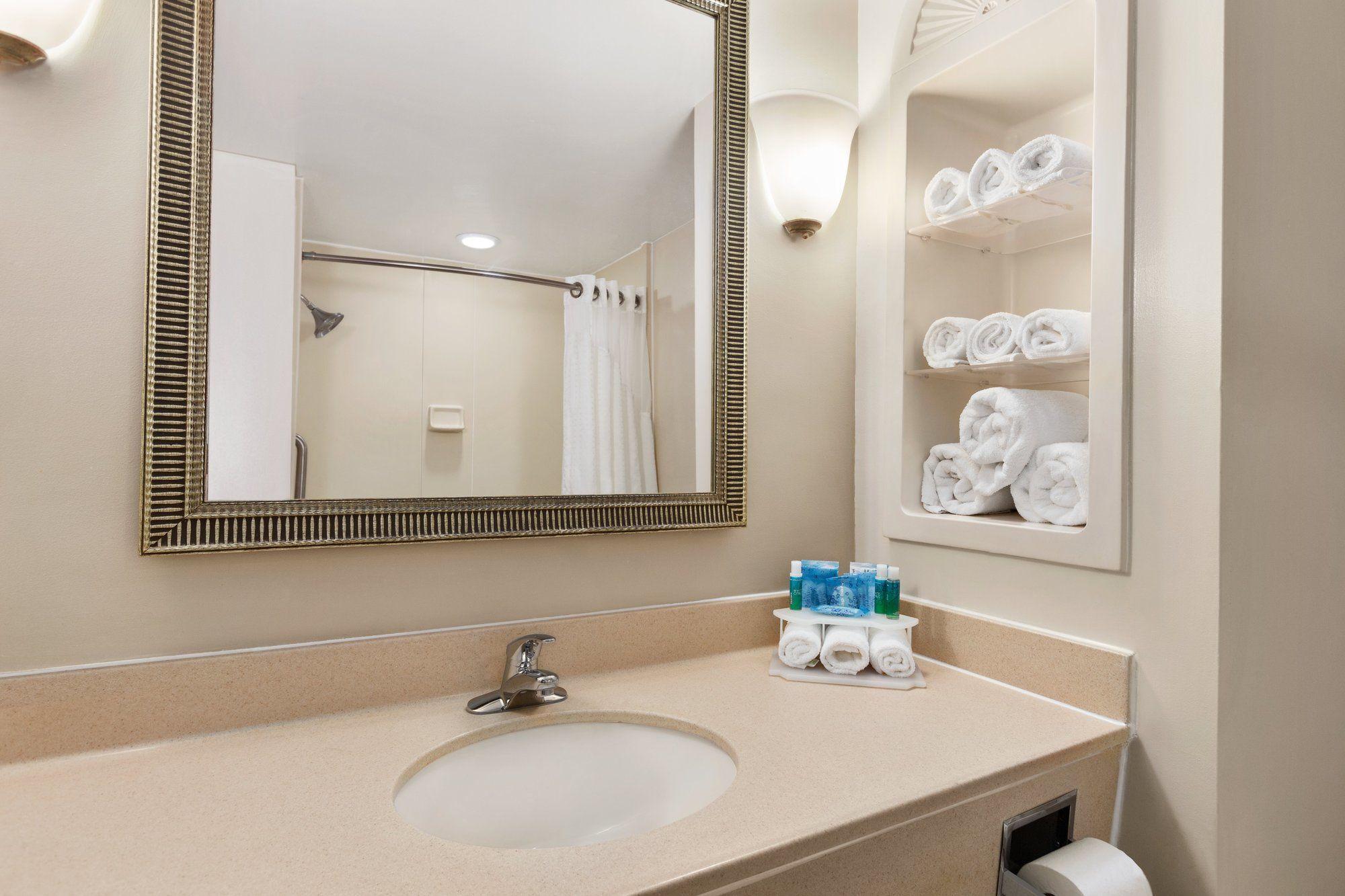 Holiday Inn Express & Suites Florence By Ihg Exteriör bild